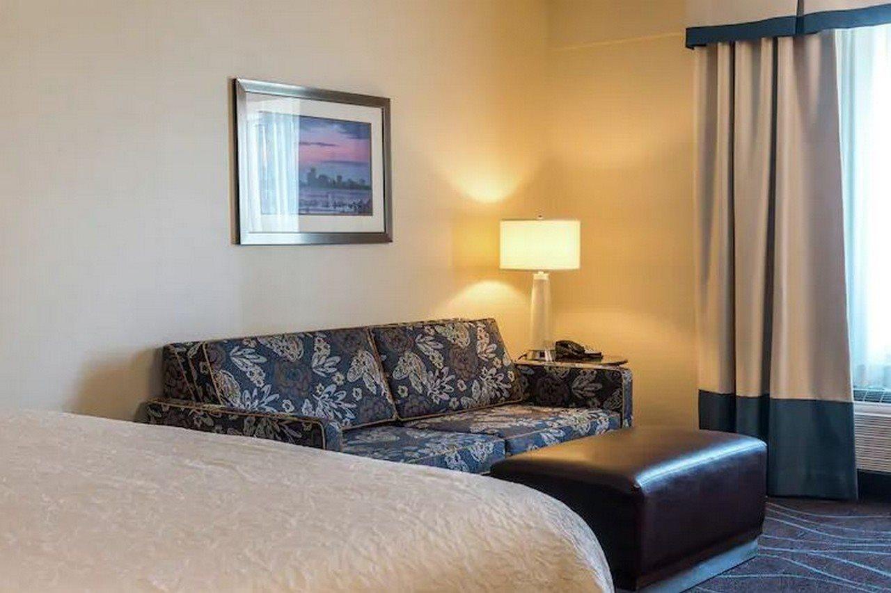 Hampton Inn By Hilton Ottawa Airport Eksteriør billede